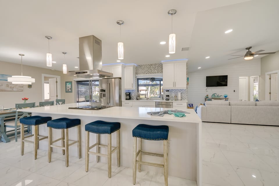Screened Lanai w/ TV: Waterfront Cape Coral Home! House in Cape Coral