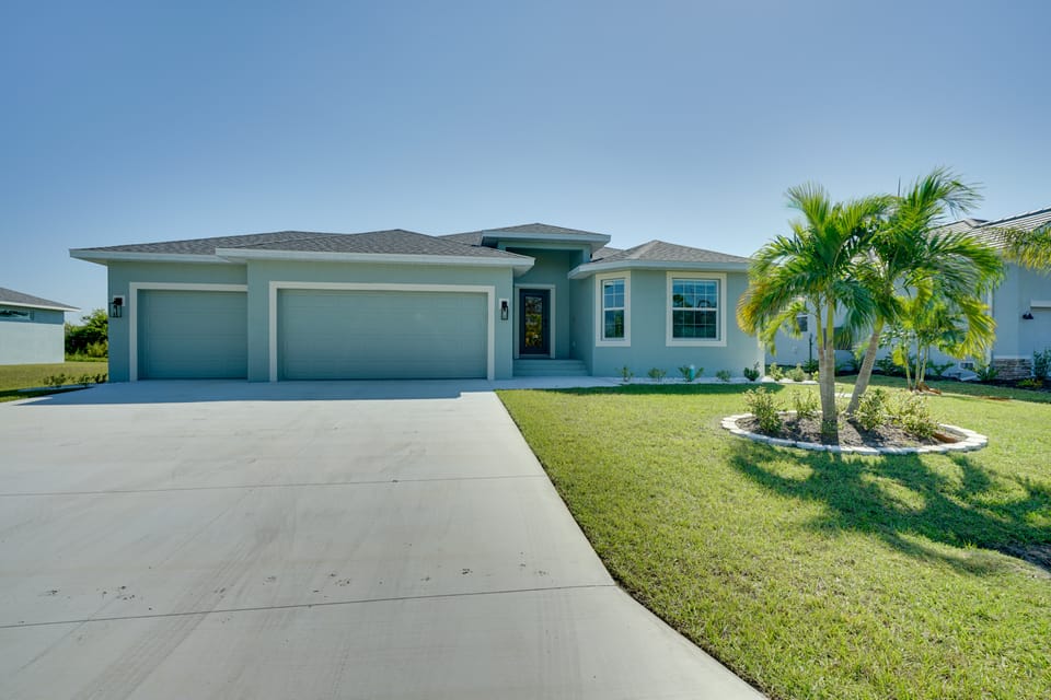 South Gulf Cove Port Charlotte Retreat: Gas Grill House in South Gulf Cove
