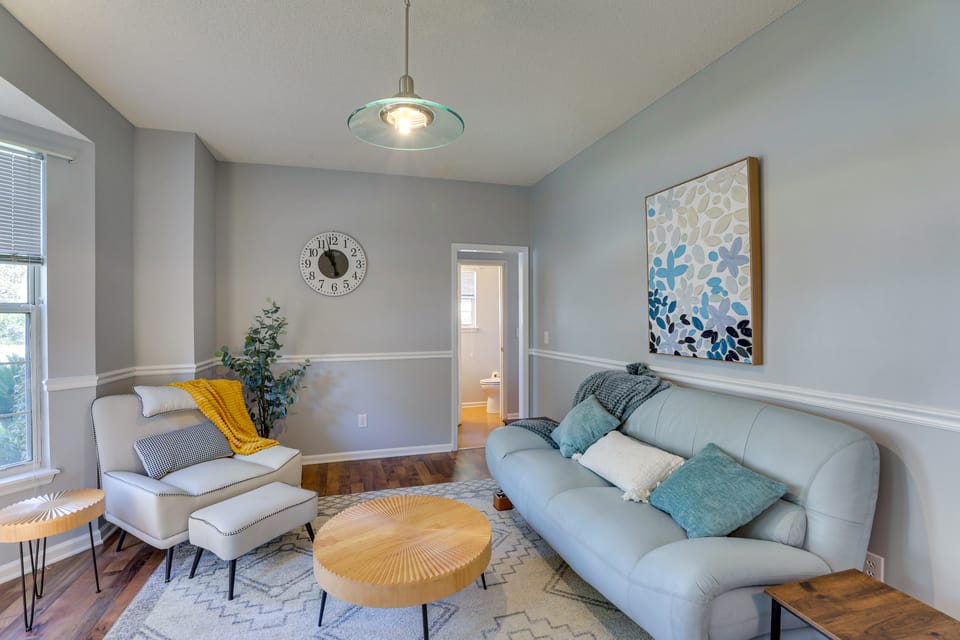 North Charleston Home Near Shopping & Dining! House in Goose Creek