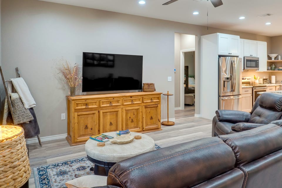 5 Mi to Lake! Home w/ Boat Parking & Pool Access House in Texas