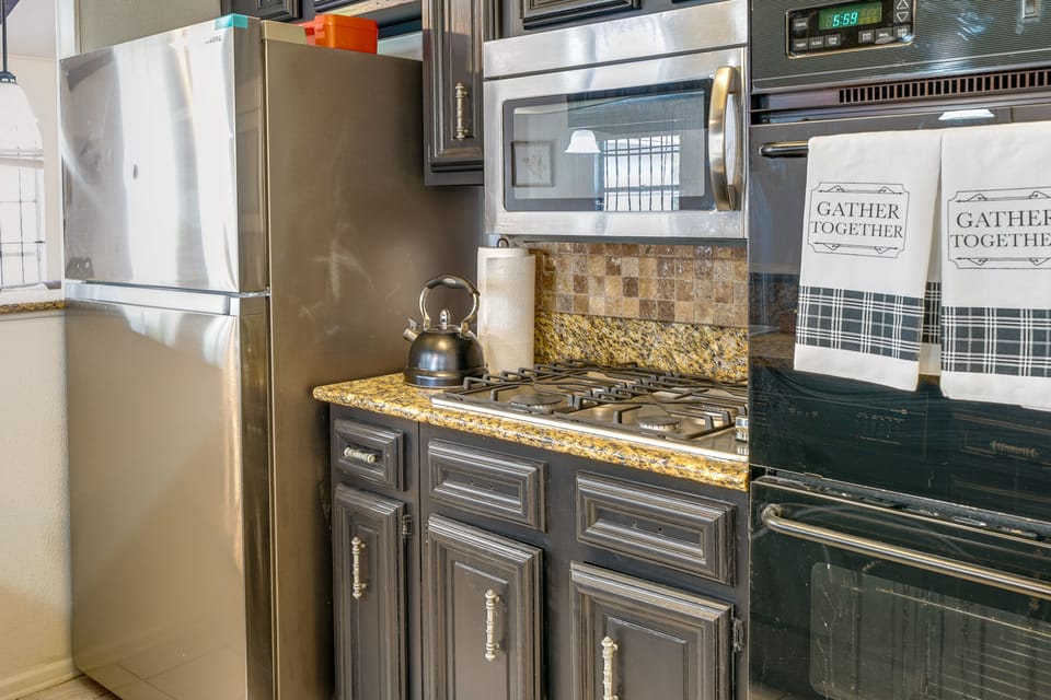 San Antonio Home w/ Private Pool: 5 Mi to Downtown House in San Antonio