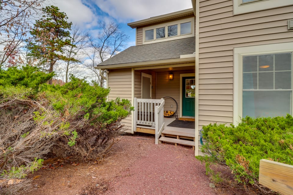 Tannersville Rental Near Camelback Ski Resort! Apartment in Pocono Mountains