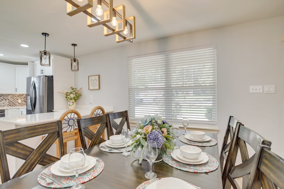 Dog-Friendly Home in The Woodlands w/ Fenced Yard! House in Texas