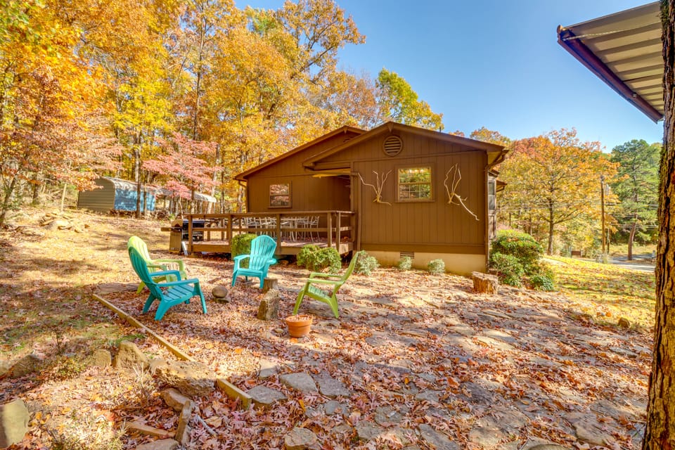 Fairfield Bay Getaway < 10 Mi to Boating & Hiking House in Fairfield Bay