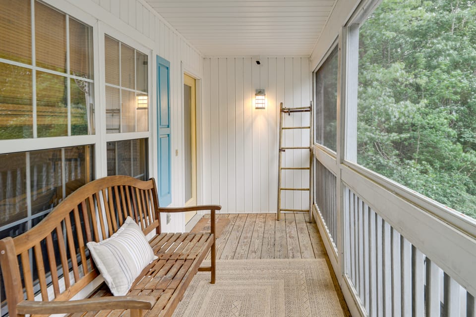 2 Mi to Bethany Beach! Family Home w/ Deck House in Sussex County