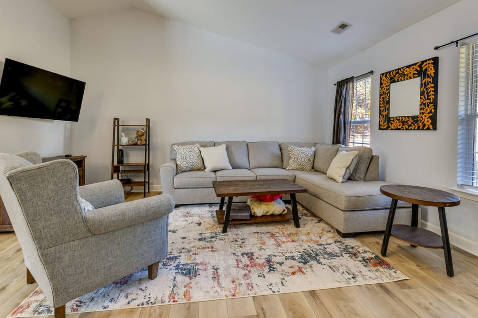 Peaceful Troutman Home: 5 Mi to Lake Norman! House in Lake Norman