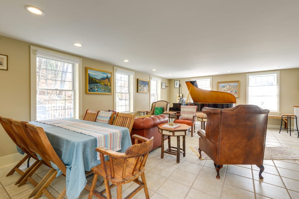 Historic New Hampshire Home: 1 Mi to Boat Launch House in Bellows Falls