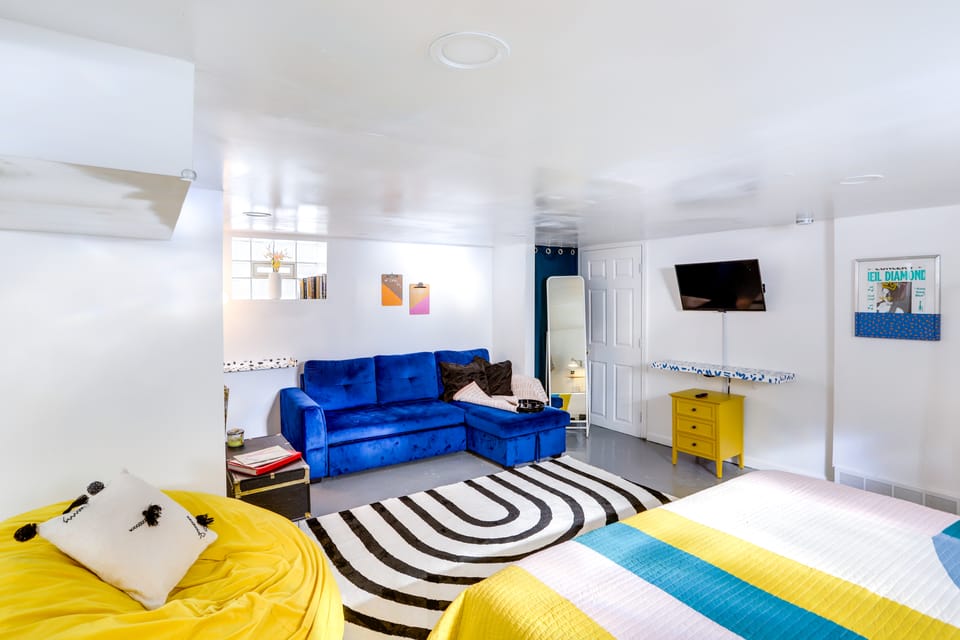 Gordon Square Studio ~ 4 Mi to Downtown Cleveland! Apartment in Cleveland Heights