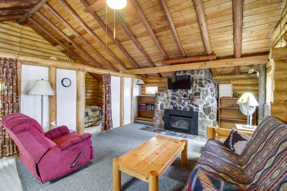 Rustic Bemidji Cabin w/ Boat & Lake Access! Apartment in Minnesota