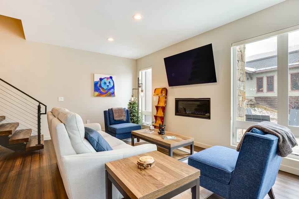 Ski-In/Ski-Out Granby Getaway w/ Fire Pit! Apartment in Granby