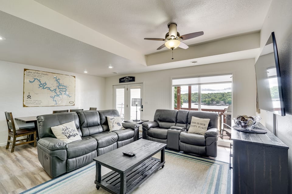 Boat Dock & Slip Access: Lake of the Ozarks Gem Apartment in Village Four Seasons