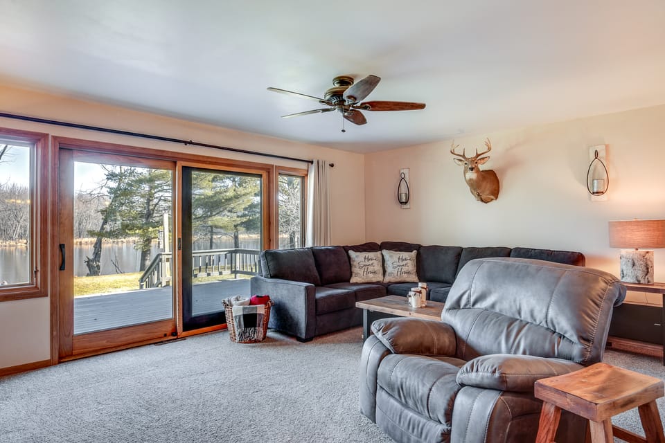 Pet-Friendly Tomahawk Home: Deck & Private Hot Tub House in Wisconsin