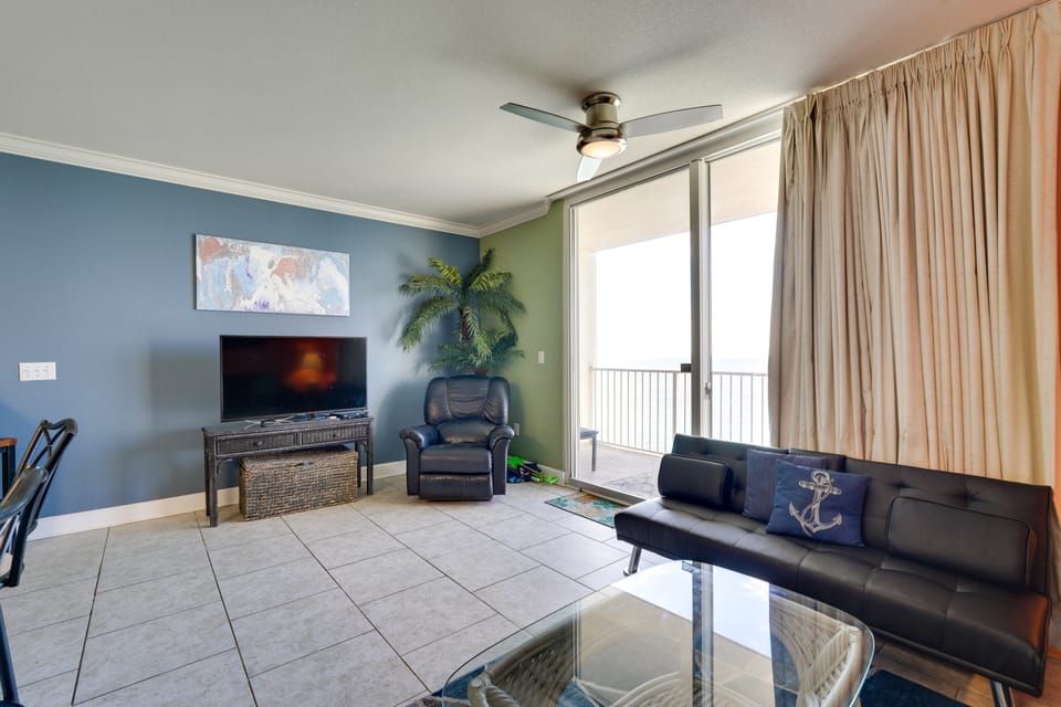 PCB Condo w/ Resort Amenities & Ocean Views Apartment in Panama City Beach