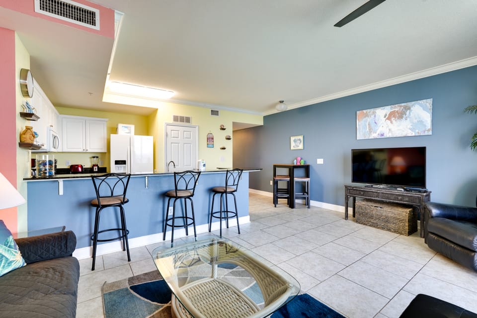 PCB Condo w/ Resort Amenities & Ocean Views Apartment in Panama City Beach