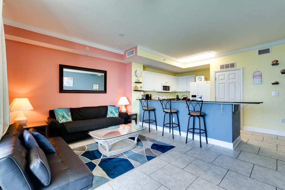 PCB Condo w/ Resort Amenities & Ocean Views Apartment in Panama City Beach