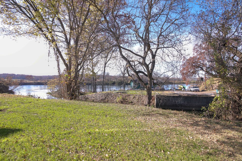 Pet-Friendly Cotter Retreat w/ Deck & Gas Grill! House in Cotter