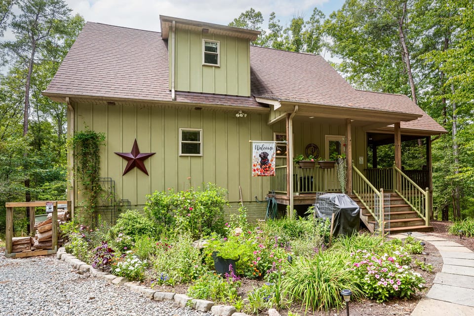 Waterfront Lake Anna Home w/ Private Dock House in Lake Anna