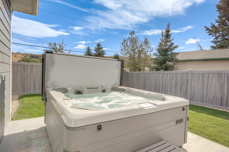 Red Lodge Home w/ Private Hot Tub & Fire Pit! House in Red Lodge