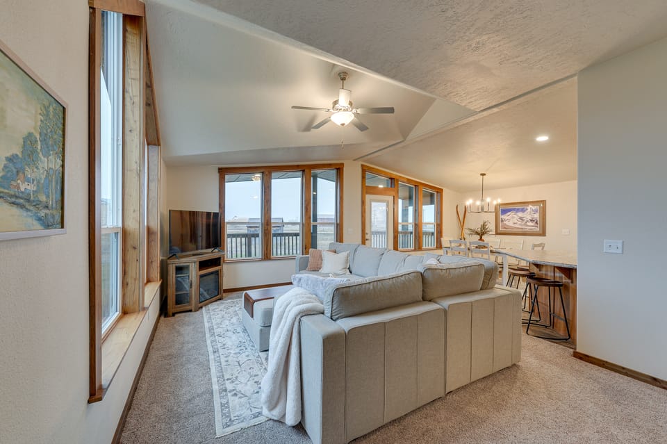 Beautiful Tetonia Escape w/ Porch & Teton Views House in Idaho