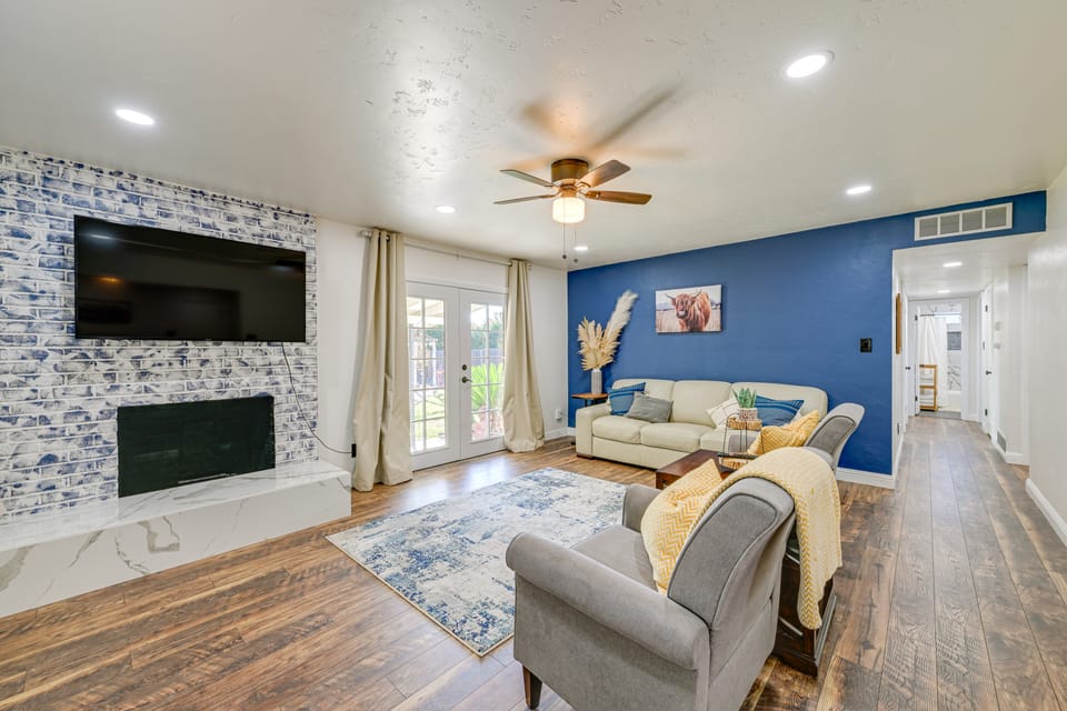 Visalia Vacation Rental w/ Yard: 1 Mi to Downtown House in Visalia
