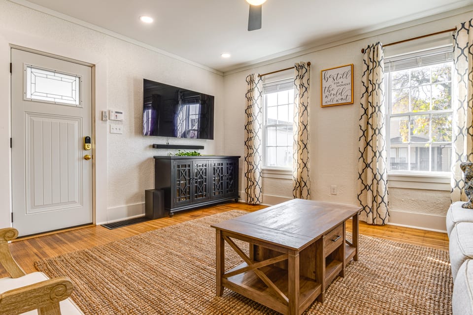 Chic Indianapolis Home w/ Patio < 2 Mi to Downtown House in Indianapolis