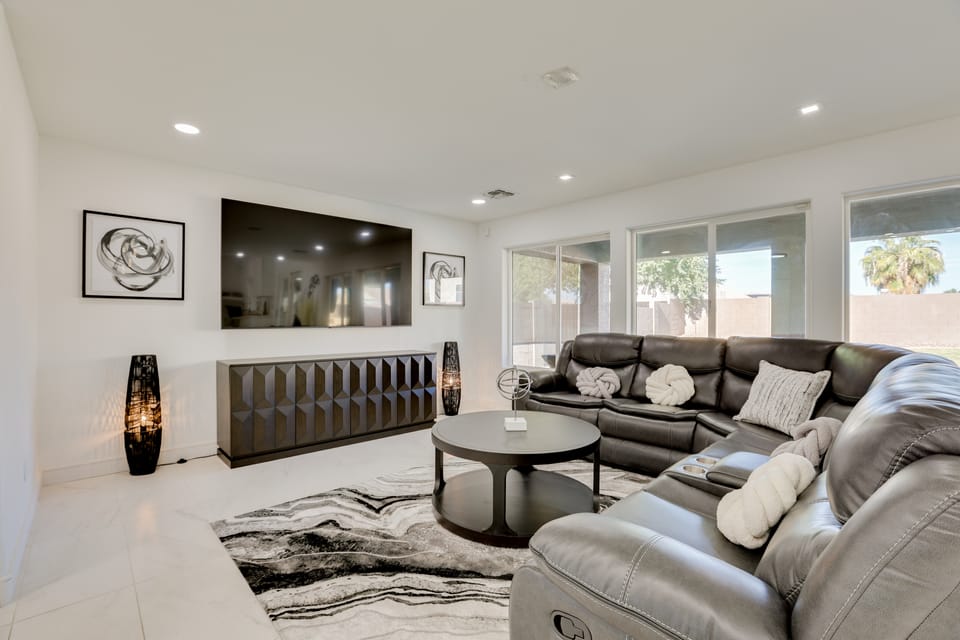 7 Mi to State Farm Stadium: Family Home w/ Pool House in Glendale