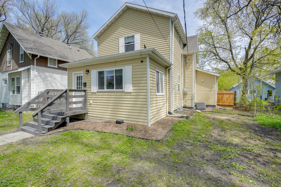 Dog-Friendly Home < 1 Mi to Downtown Fargo! House in Moorhead