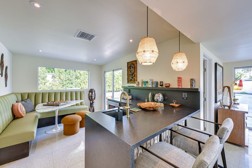 2 Mi to Downtown: Luxe Palm Springs Home! House in Palm Springs