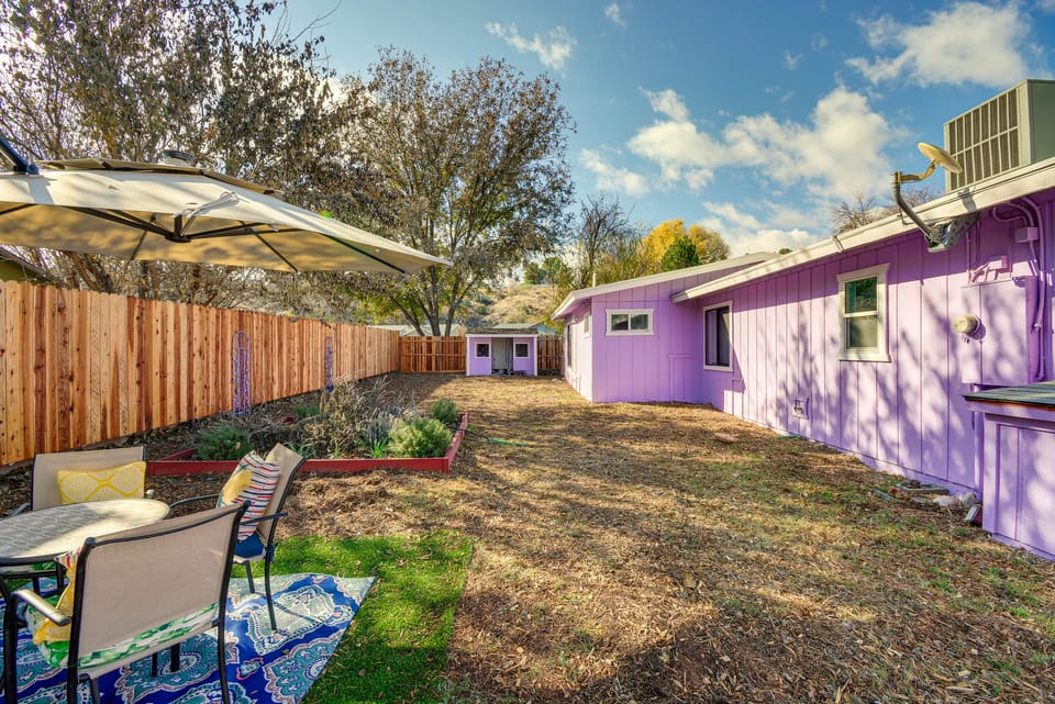 Artfully Decorated Cottonwood Home: Pets Welcome! House in Cottonwood