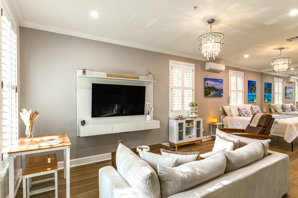 Pet-Friendly Studio: 6 Mi to Jupiter Beach Park! Apartment in Jupiter