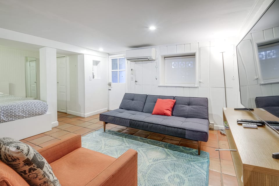 DC Apartment: 2 Mi to National Mall! Apartment in District of Columbia