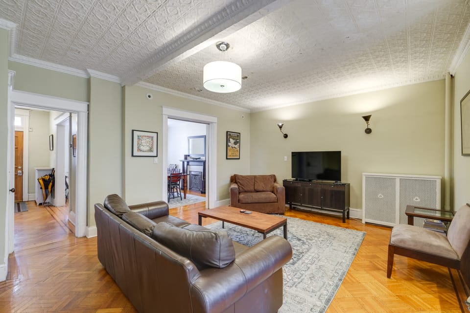 2 Mi to National Mall: Modern DC Home House in District of Columbia