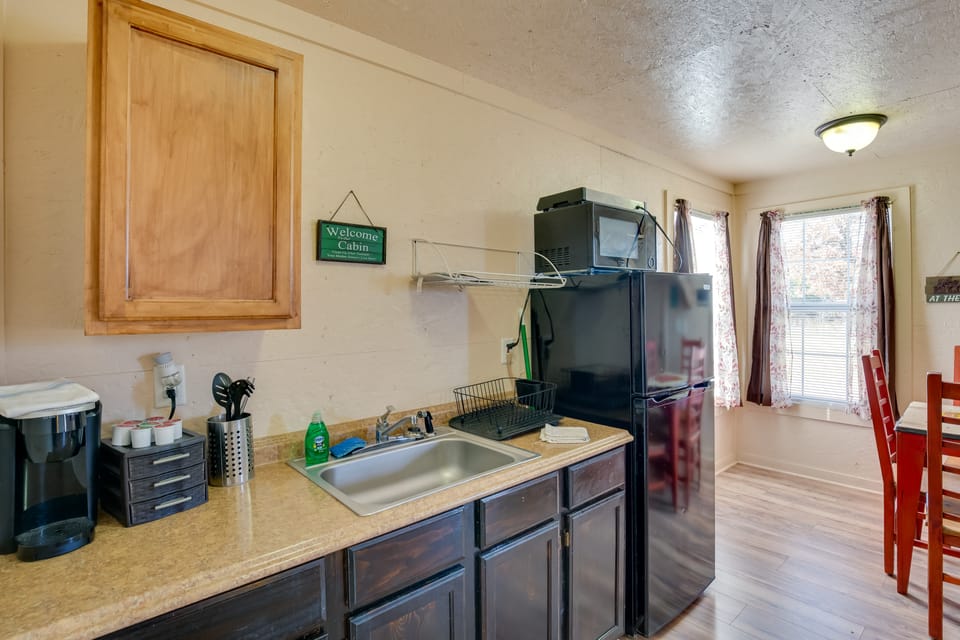 On-Site Boat Ramp: Pet-Friendly Kerens Studio! Apartment in Texas