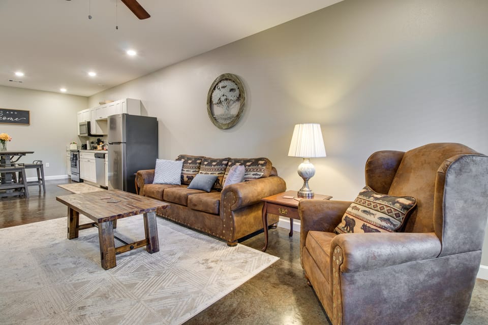 Cozy Bull Shoals Condo Getaway ~ 1 Mi to Lake! Apartment in Bull Shoals