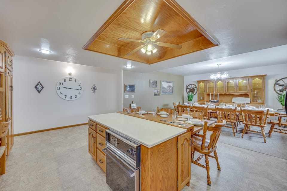 Stunning Calhan Home w/ Indoor Pool! House in Colorado