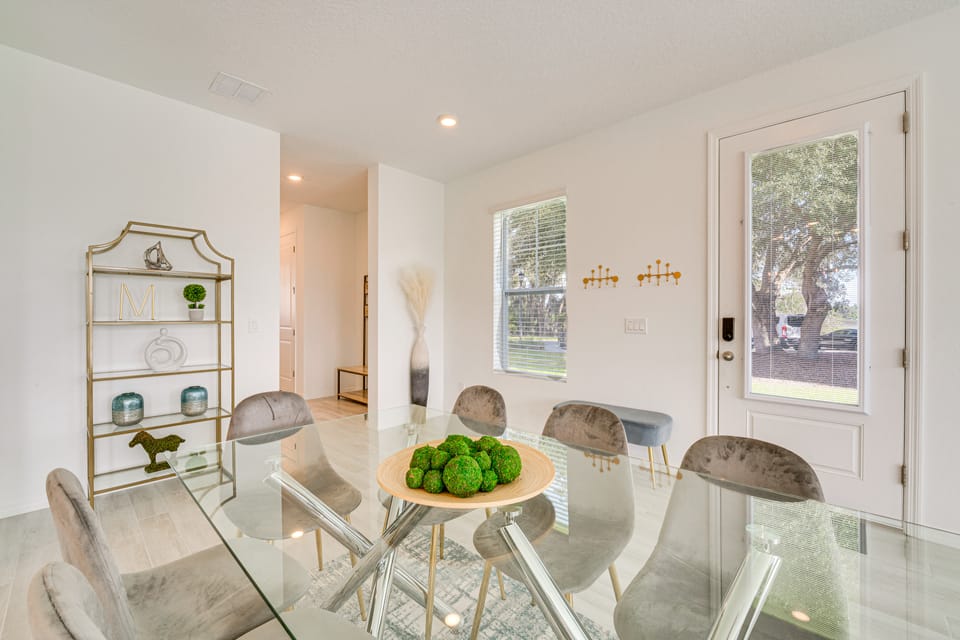 Four Corners Townhome w/ Pool Access Near Disney! Apartment in Four Corners