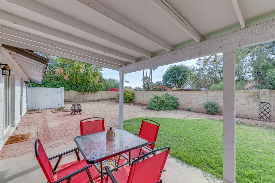 12 Mi to Old Town! Home w/ Furnished Patio House in Phoenix