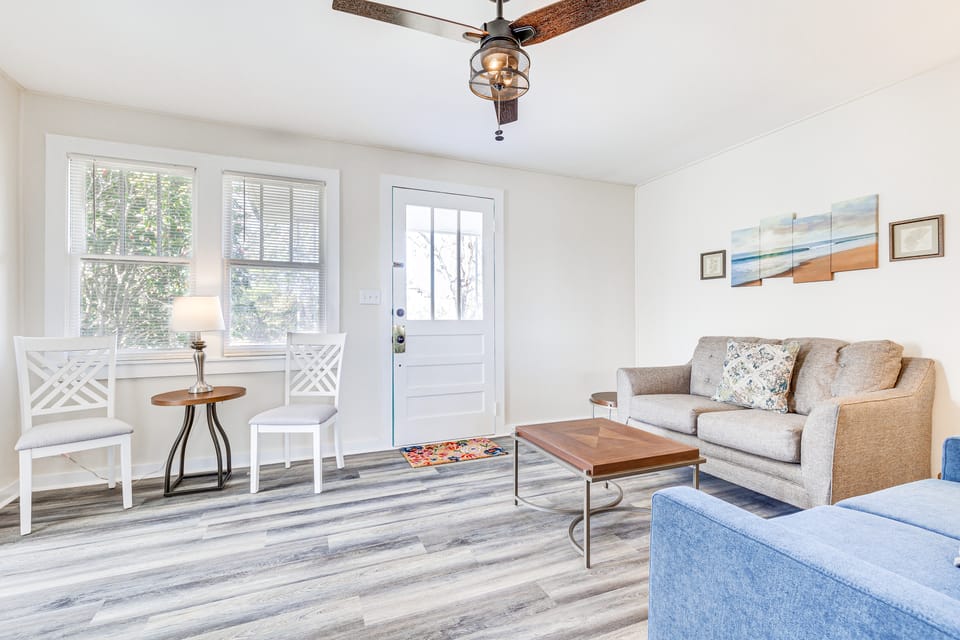Quiet Grove Hill Cottage w/ Wraparound Deck! Cottage in Alabama