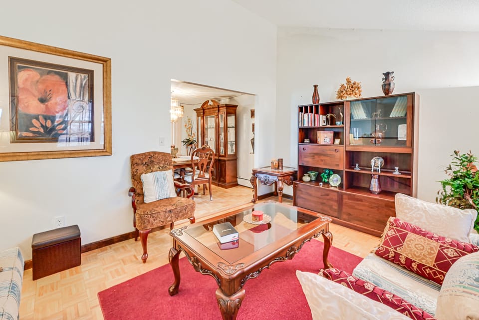 Vintage Windsor Home: Private Yard & Covered Deck House in Connecticut