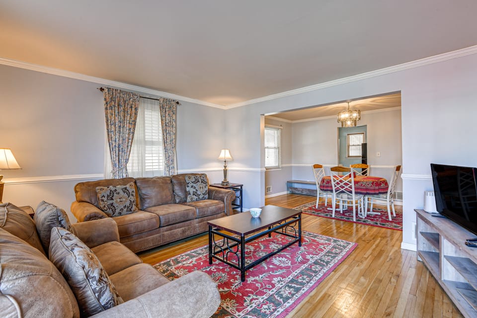 Maryland Abode w/ Patio: Near Baltimore Harbor Apartment in Maryland