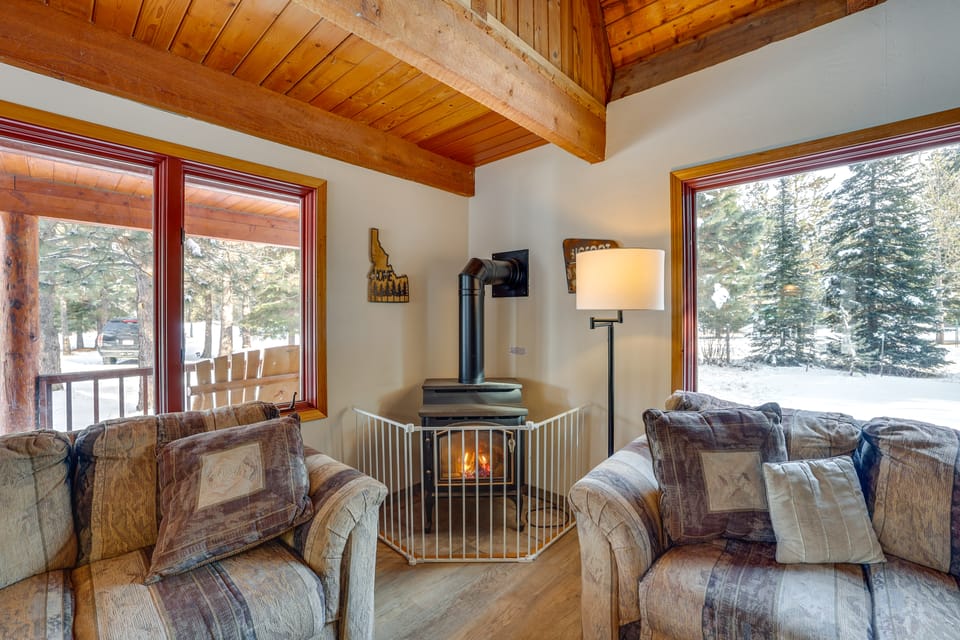 Peaceful Donnelly Retreat < 1 Mi to Lake Cascade! House in Valley County