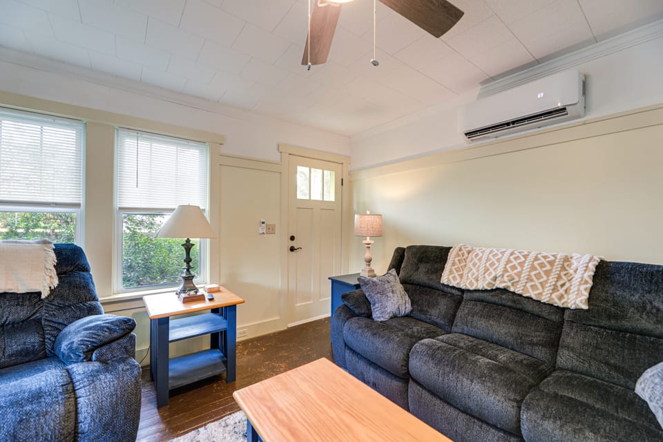 Peaceful Atlantic Cottage w/ Deck & Yard! Cottage in North Carolina