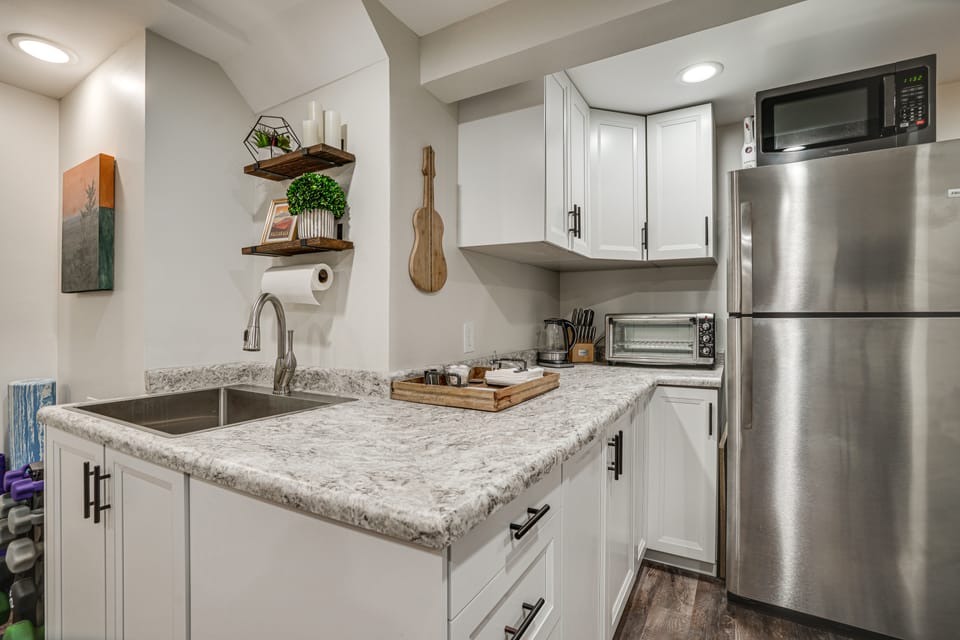 Chic Minneapolis Apt - 6 Blocks to Lake Nokomis! Apartment in Minneapolis