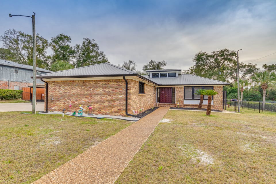 Pensacola Home w/ Screened Porch: 10 Mi to Beach! House in Pensacola