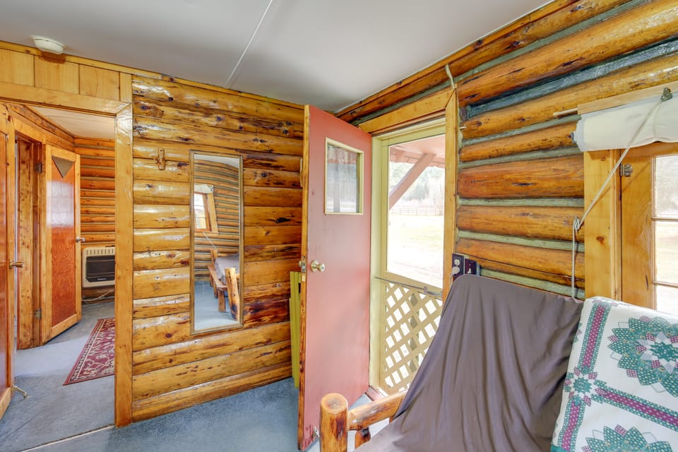 Montana Cabin: Day Trip to Glacier Nat’l Park! House in Idaho