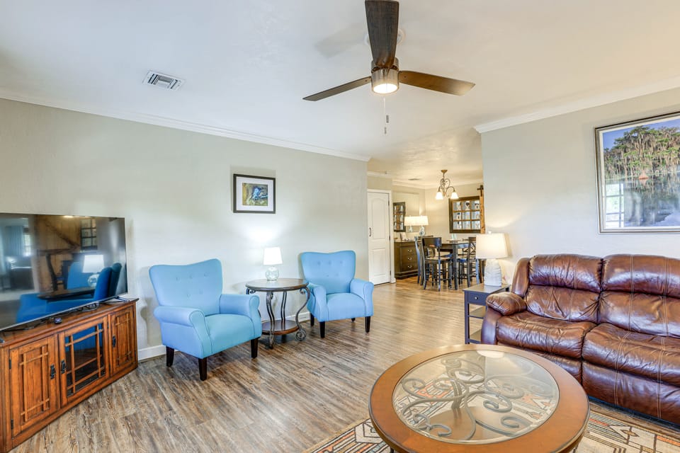 Pet-Friendly Florida Escape w/ Patio & Fire Pit! House in Florida