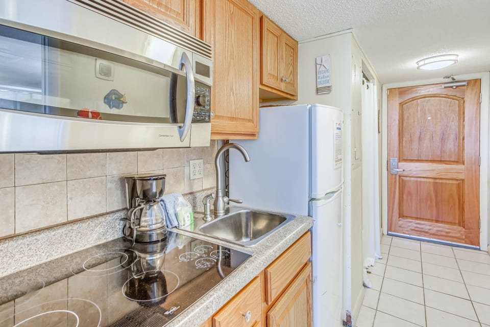 Oceanfront Gem w/ Community Perks in Myrtle Beach Apartment in South Carolina