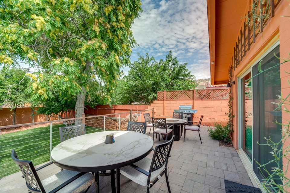 Pet-Friendly Sedona Home: Hot Tub, Walk to Trails! House in Sedona