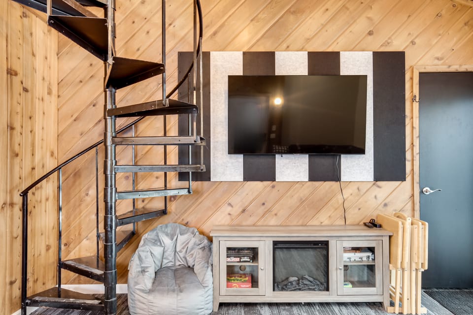 Iron River Retreat w/ Sauna: Walk to Ski Brule! Apartment in Wisconsin