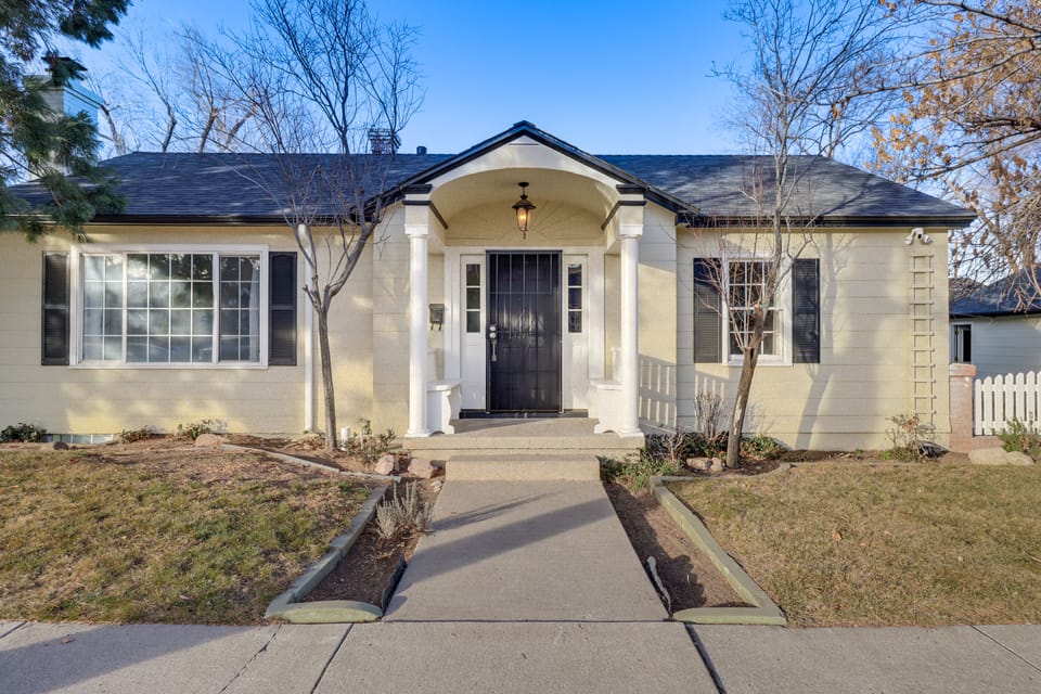 < 1 Mi to Midtown: Pet-Friendly Home in Reno! House in Reno